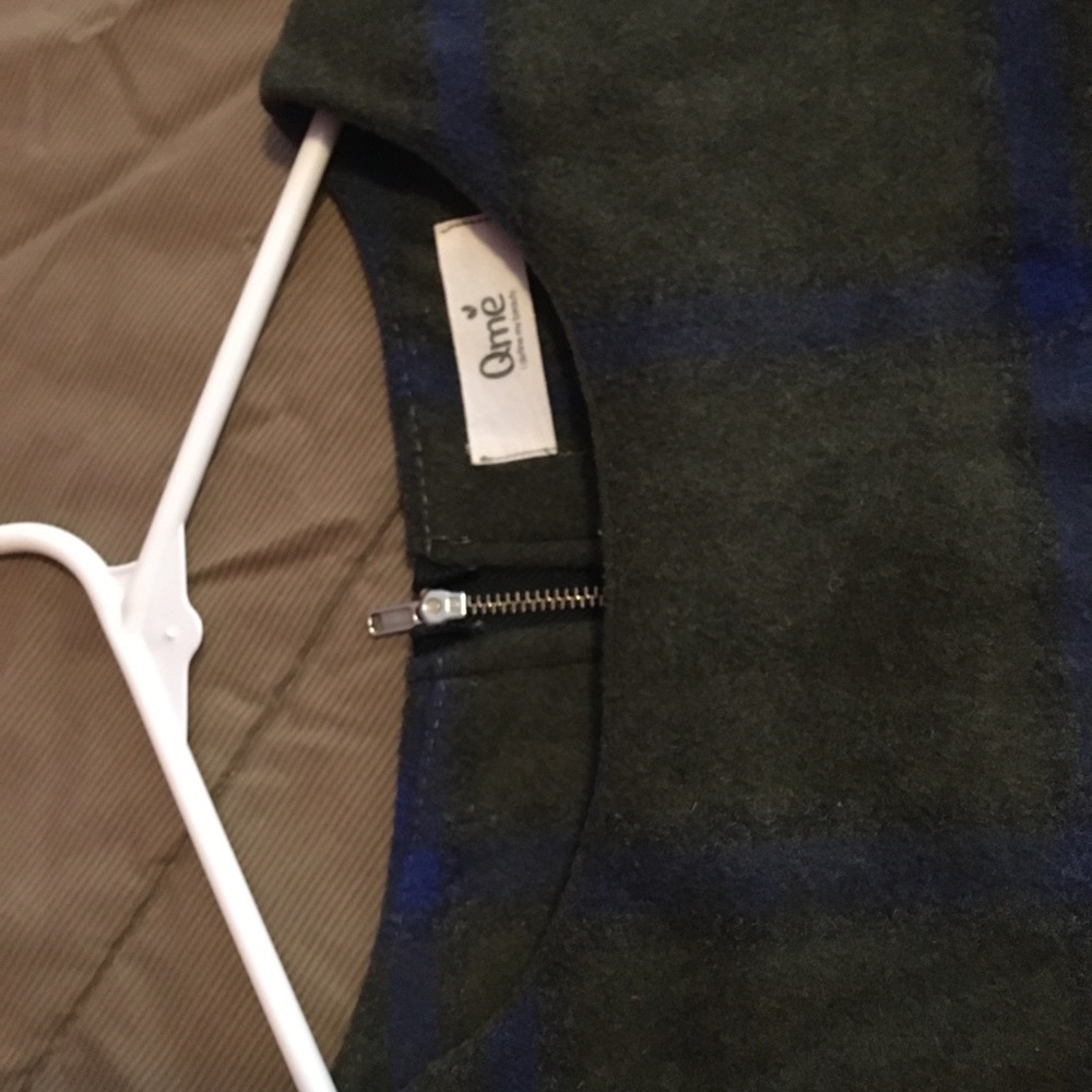 Top - Picture 6 of 6